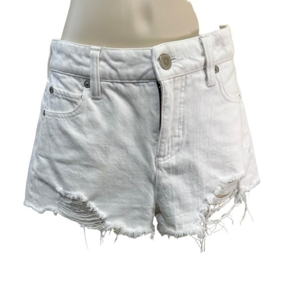 Alice + Olivia White Jean Shorts - Picture 6 of 12